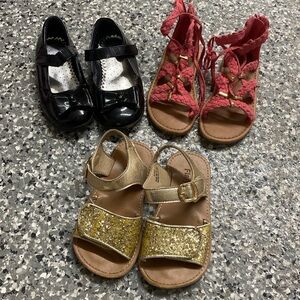 A fancy toddler girl shoe set of 3 in size 8